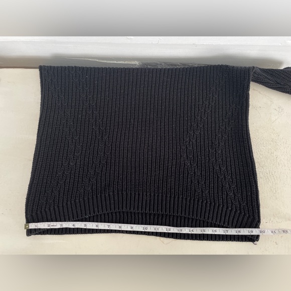 3/25 Black Rib Knit 3/4 Sleeve Forever 21 Sweater - Picture 5 of 8